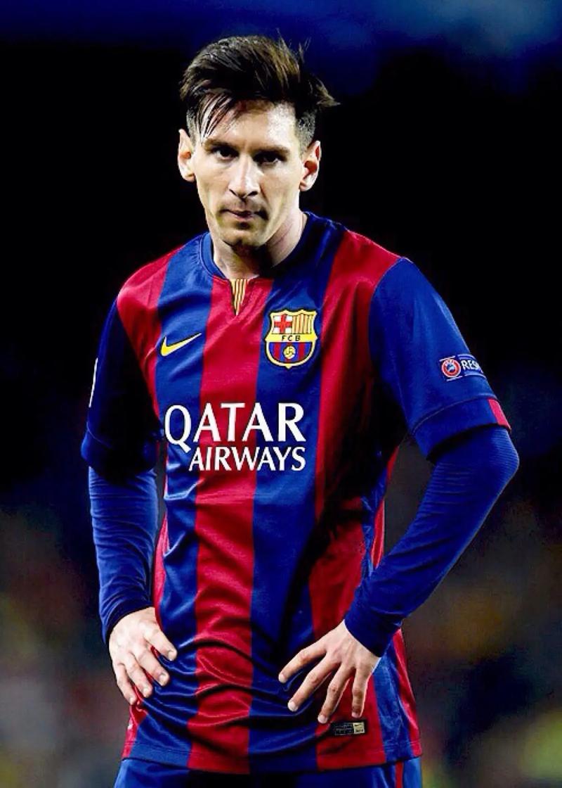 教练公开怒喷裁判，记者会炸裂