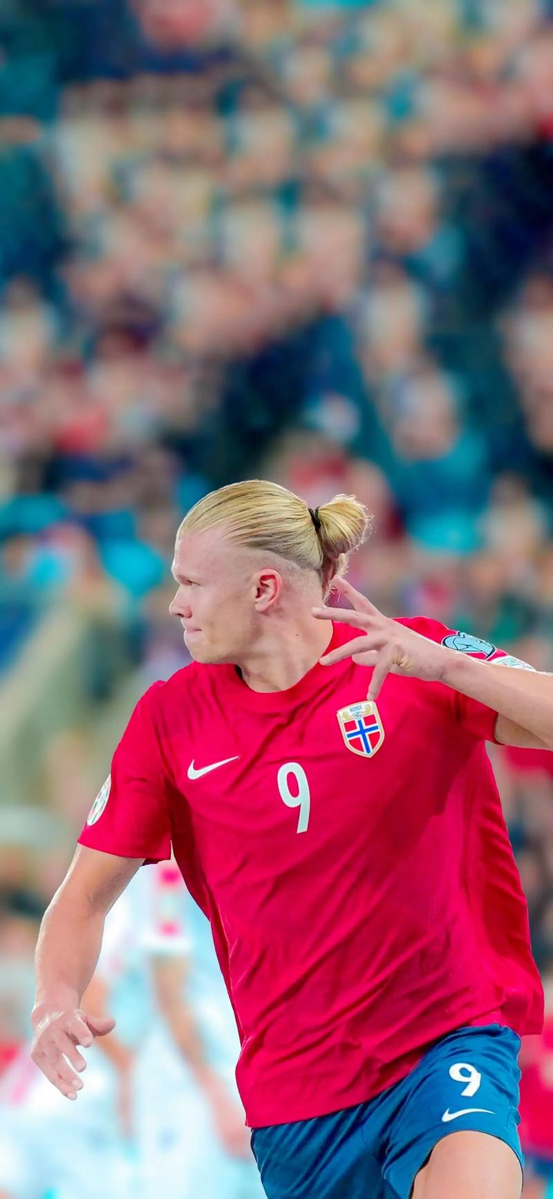 美国总统特朗普荣获首届国际足联和平奖 因凡蒂诺为其颁奖