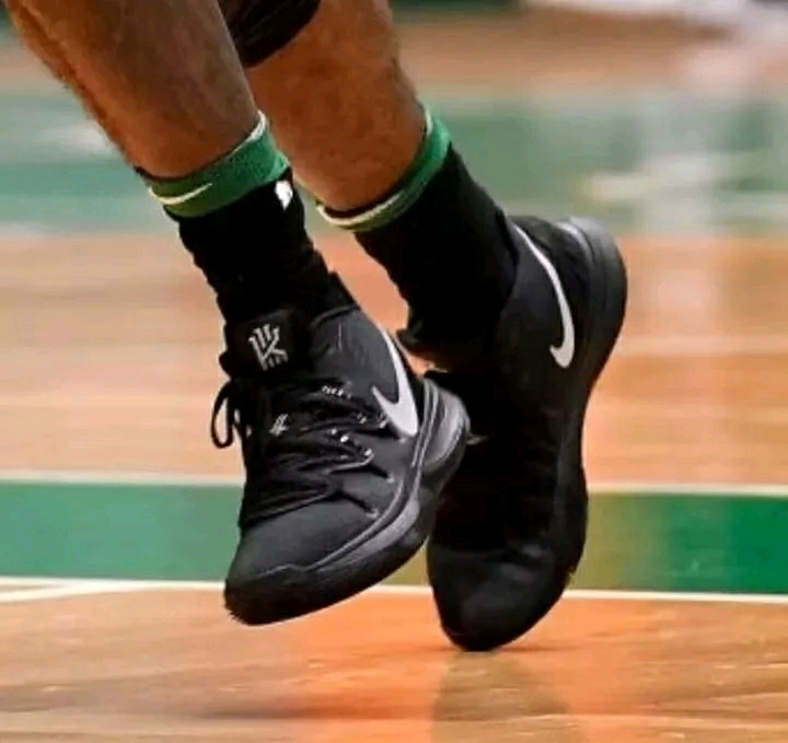 凯利：欧冠出局让我们很生气，但我们要调整心态应对往后比赛