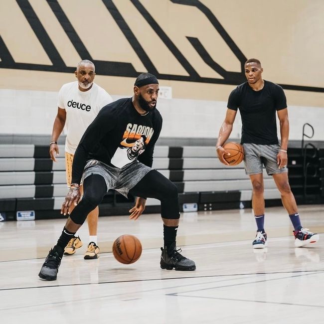 尼克斯vs独行侠前瞻：戴维斯出战成疑，尼克斯欲在主场重回连胜轨道