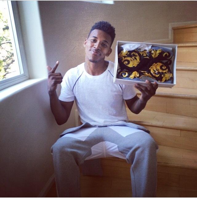 哪来的袈裟？我看到的只有齐天大圣大闹天宫后的满地狼藉